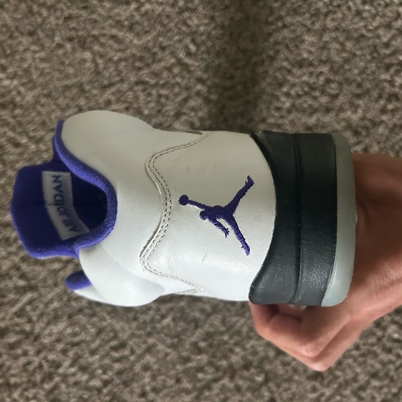 Jordan Retro White and Purple Sneakers - Picture 6 of 13